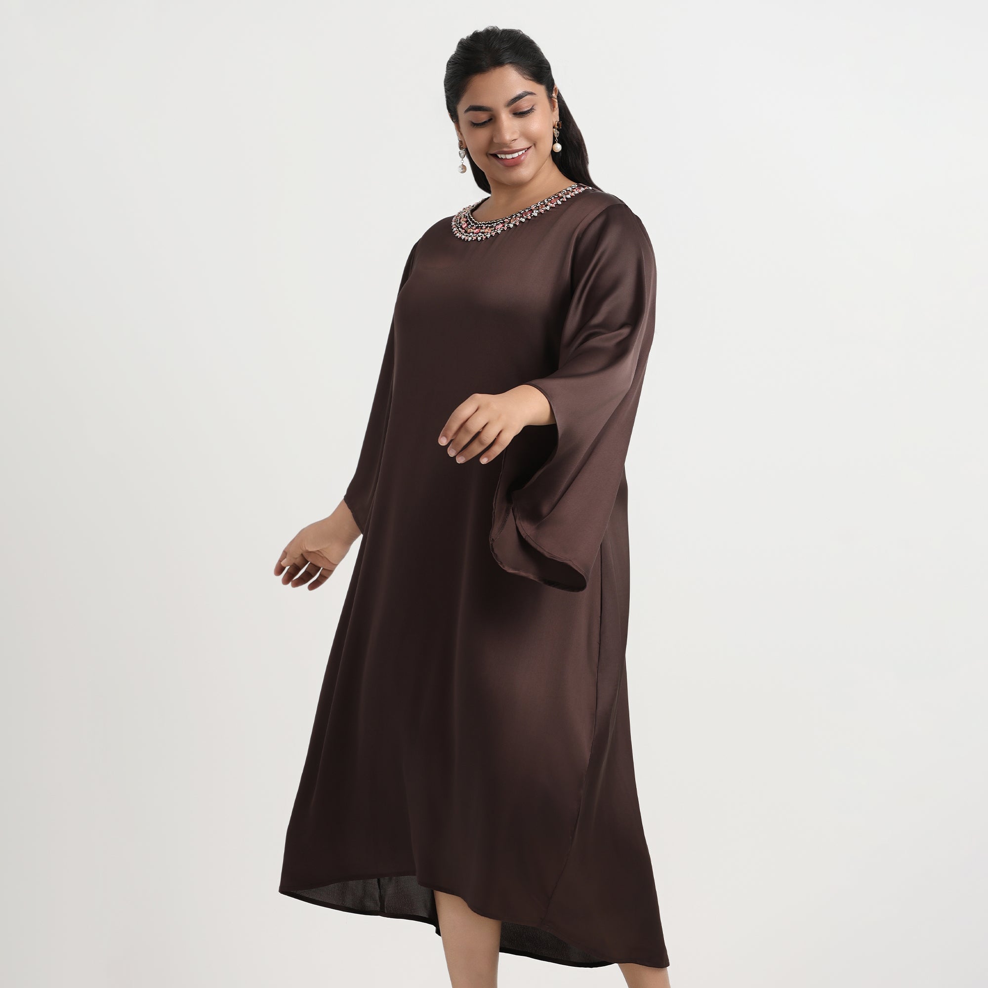 Chic brown satin dress, plus-size, for elegant evenings
