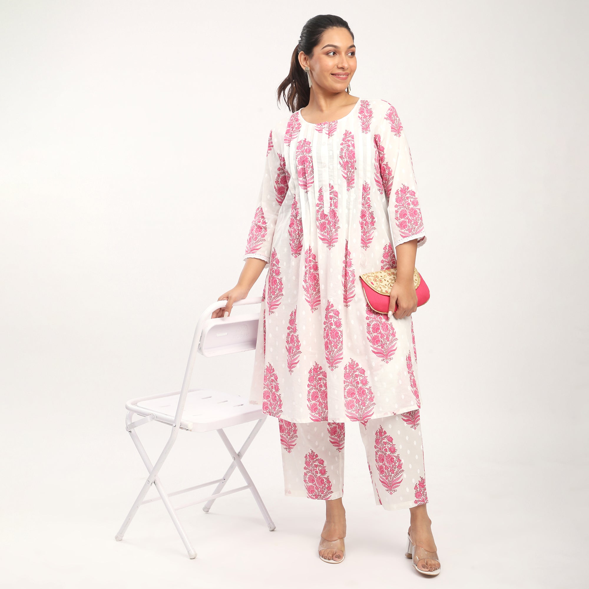 Plus Size Pink Cotton Floral Print Pintuck Detail Kurta Set