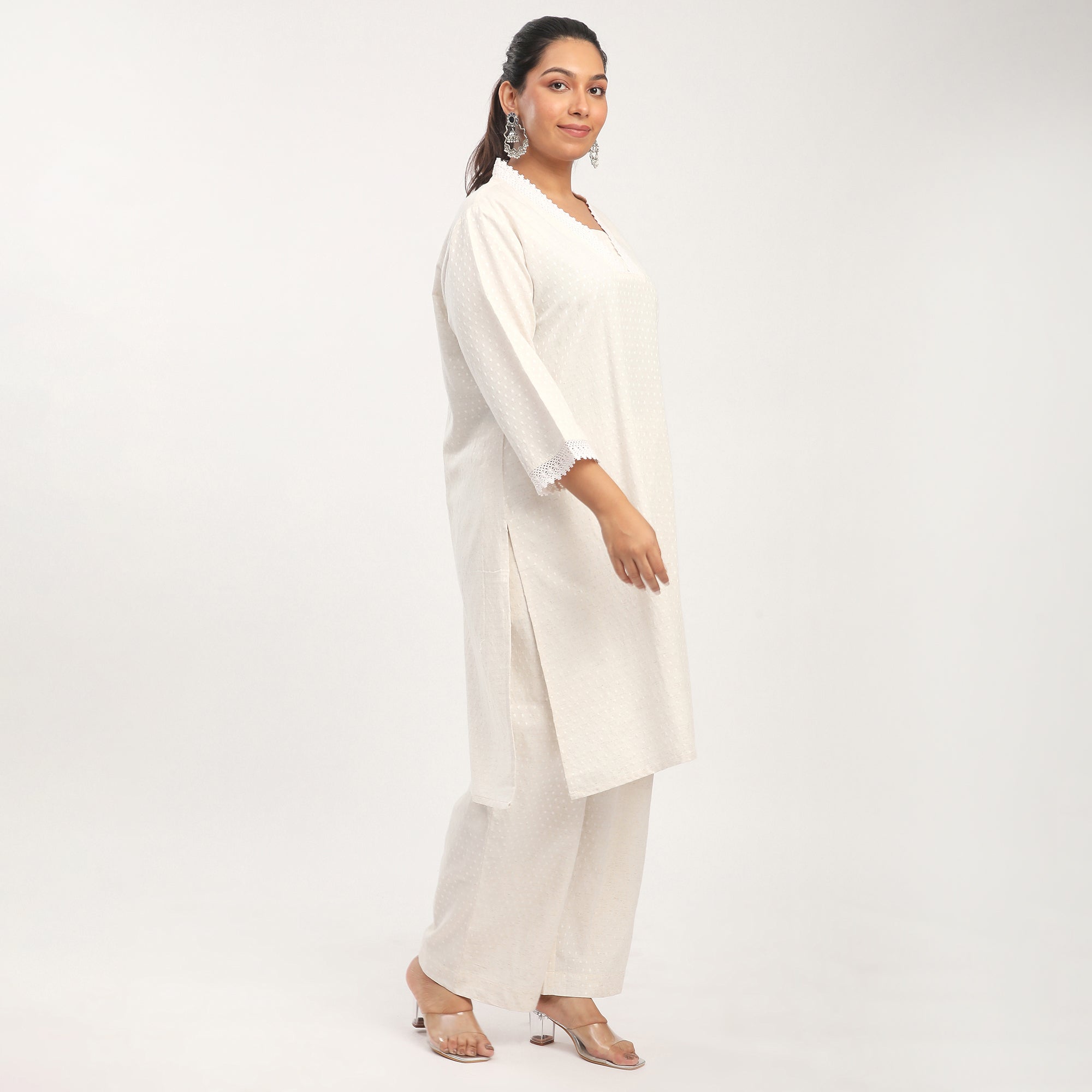 Plus Size Creme Linen Blend Lace Insert Dobby Kurta Set