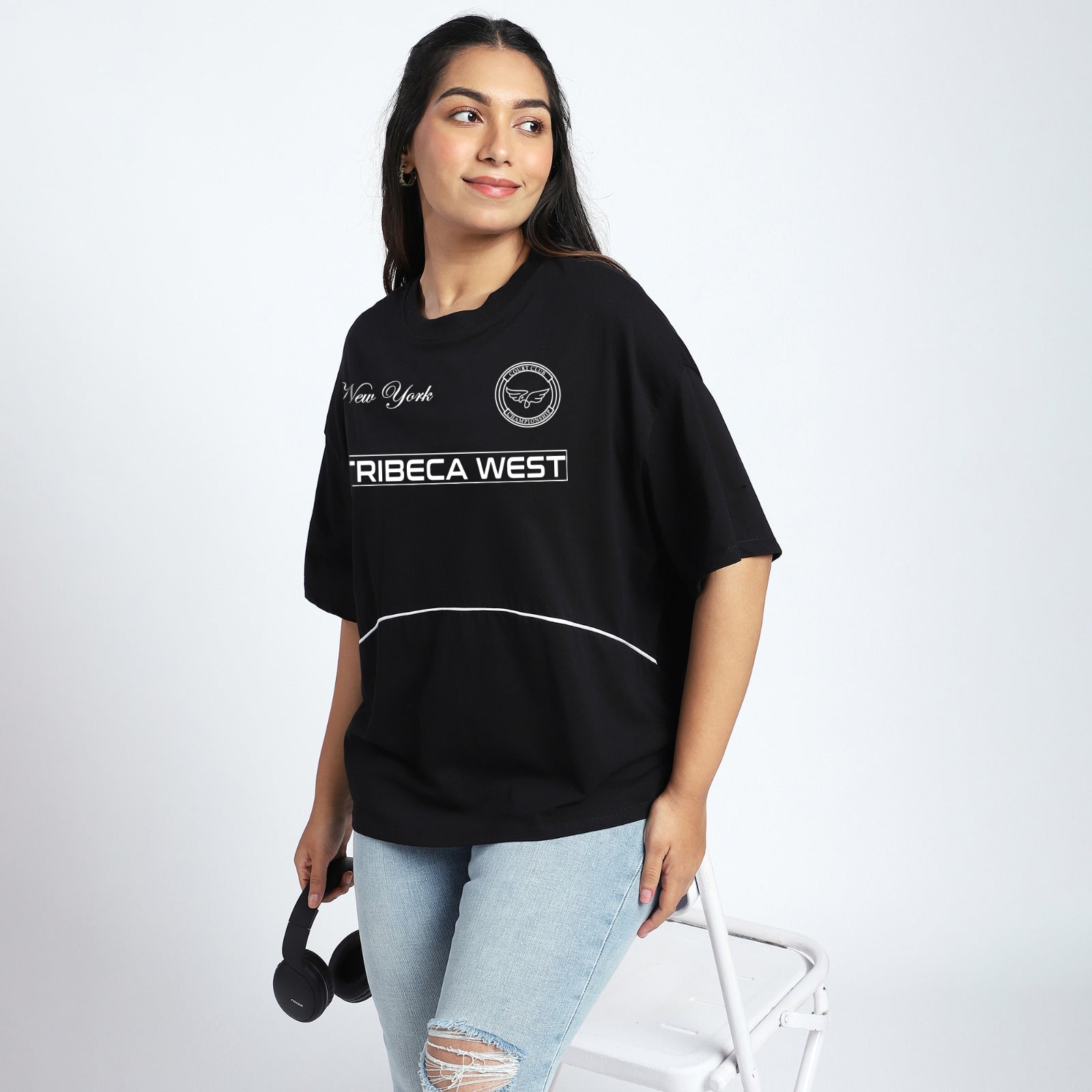 Plus Size Black Oversized Chest Print Tee with Contrast Piping